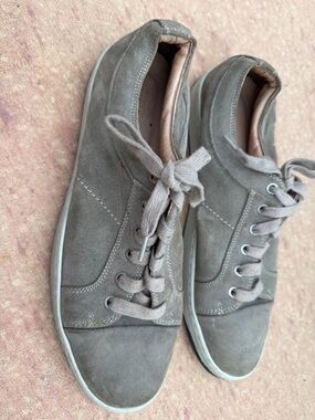 Jmurphy Men's Casual Suede Lace-Up Sneakers in Taupe